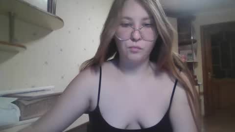 Veronica online show from 12-27-24, 09:43