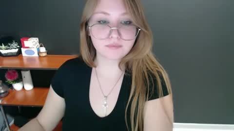 Veronica online show from 12-31-24, 10:26