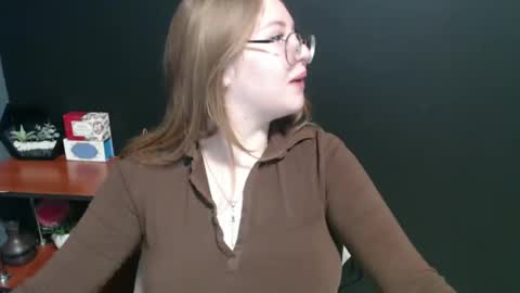Veronica online show from 01-17-25, 07:41
