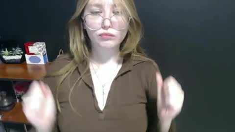 Veronica online show from 01-17-25, 10:44