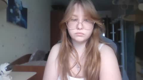 Veronica online show from 03-05-25, 02:34