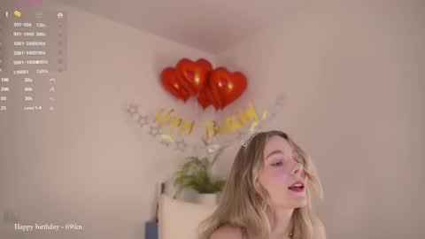 Snapshot of cute_pie_an chatting on 03-01-25, 08:10 AN online show from 03-01-25, 08:10