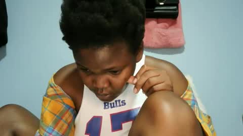 cute_roxie online show from 10-05-25, 02:37