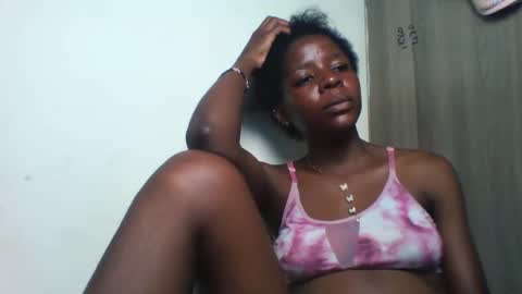 Snapshot of cute_sexy3 chatting on 01-20-25, 01:42 SHARON online show from 01-20-25, 01:42