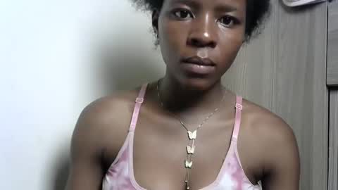 Snapshot of cute_sexy3 chatting on 01-20-25, 05:06 SHARON online show from 01-20-25, 05:06