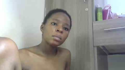 Snapshot of cute_sexy3 chatting on 02-16-25, 09:48 SHARON online show from 02-16-25, 09:48