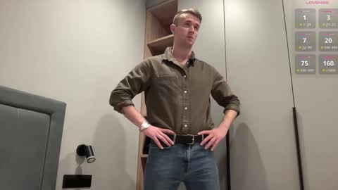 cute_skywalker online show from 10-28-25, 05:26