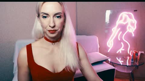 cute_smile_shy online show from 10-30-25, 08:20