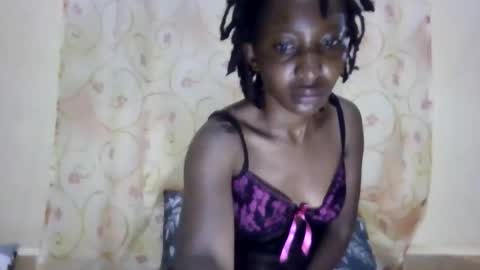 Snapshot of cute_xeniah chatting on 09-14-25, 12:21 cute_xeniah online show from 09-14-25, 12:21