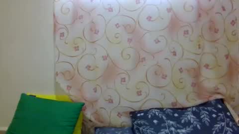 Snapshot of cute_xeniah chatting on 10-16-25, 03:51 cute_xeniah online show from 10-16-25, 03:51