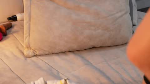 CuteArii online show from 05-19-26, 01:56