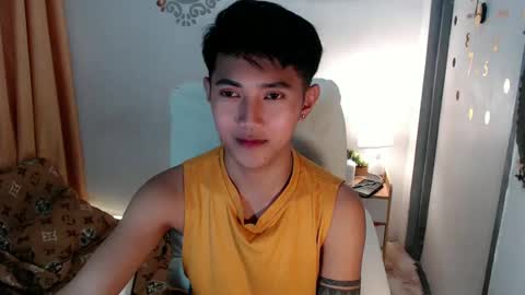 Snapshot of cuteasiancock98 chatting on 02-07-25, 04:03 Steph online show from 02-07-25, 04:03