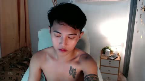 Snapshot of cuteasiancock98 chatting on 02-10-25, 01:46 Steph online show from 02-10-25, 01:46