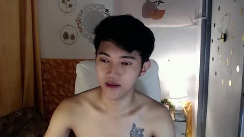 Snapshot of cuteasiancock98 chatting on 03-02-25, 05:01 Steph online show from 03-02-25, 05:01