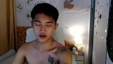 Snapshot of cuteasiancock98 chatting on 03-12-25, 11:01 Steph online show from 03-12-25, 11:01