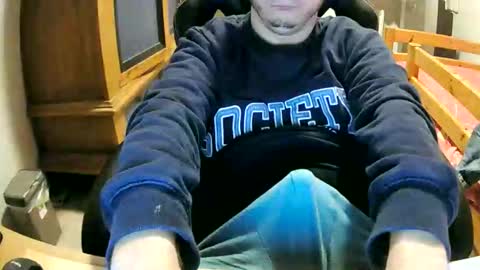 Cuteboy090 online show from 10-18-25, 10:54