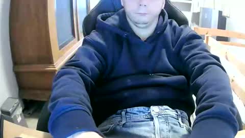 Cuteboy090 online show from 10-31-25, 11:11