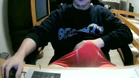 Cuteboy090 online show from 03-18-26, 11:08