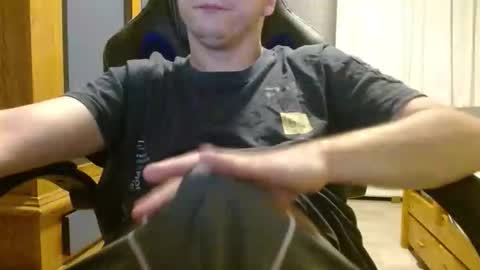 Cuteboy090 online show from 05-28-26, 08:39