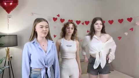 Aurora Lina and a few other beauties online show from 02-15-26, 12:25