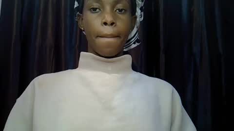 Snapshot of cutecherie chatting on 09-21-25, 06:42 cutecherie online show from 09-21-25, 06:42