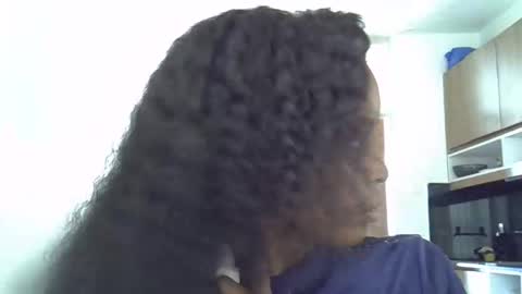 Snapshot of cutecherie chatting on 09-27-25, 12:10 cutecherie online show from 09-27-25, 12:10