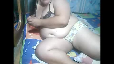 Snapshot of cutechubbyasian chatting on 05-06-26, 12:10 cutechubbyasian online show from 05-06-26, 12:10