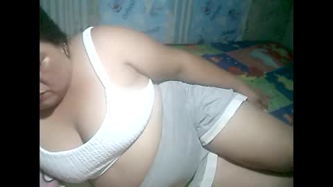 Snapshot of cutechubbyasian chatting on 05-08-26, 11:26 cutechubbyasian online show from 05-08-26, 11:26