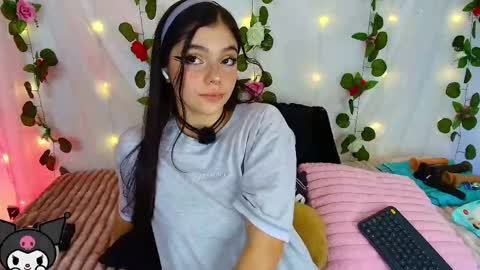 Andrea 3 online show from 10-31-25, 02:45