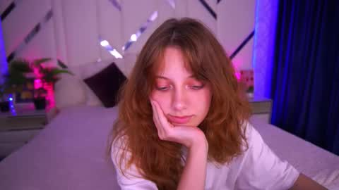 Snapshot of cuteefoxy chatting on 10-23-25, 02:27 Foxy online show from 10-23-25, 02:27