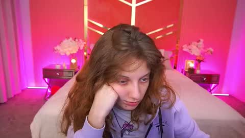 Snapshot of cuteefoxy chatting on 12-17-25, 01:50 Foxy online show from 12-17-25, 01:50