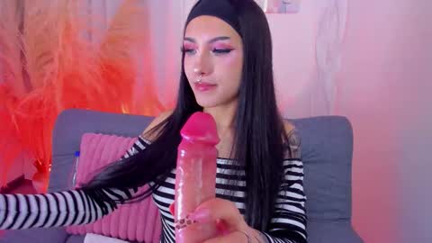 Zoe  online show from 11-17-25, 02:17