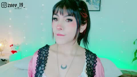 Zoe  online show from 04-26-26, 04:21