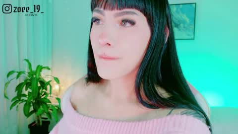 Snapshot of cuteezoe chatting on 05-11-26, 03:12 Zoe online show from 05-11-26, 03:12