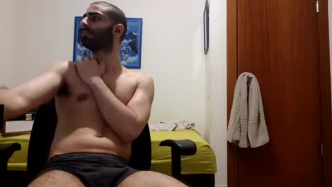 cuteguy52 online show from 06-11-26, 10:08