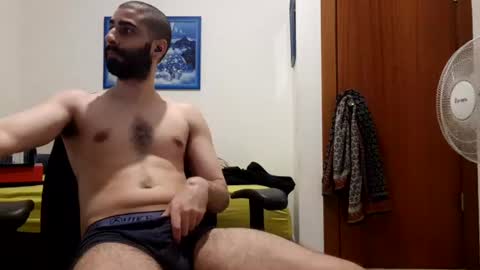 cuteguy52 online show from 07-06-26, 10:56