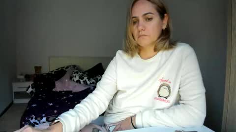 Snapshot of cutehana chatting on 10-08-25, 03:31 MADY online show from 10-08-25, 03:31