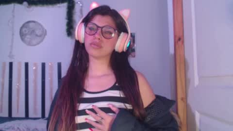 Snapshot of cutehaome chatting on 09-19-25, 04:58 haome online show from 09-19-25, 04:58