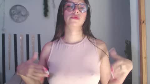 Snapshot of cutehaome chatting on 10-05-25, 03:21 haome online show from 10-05-25, 03:21