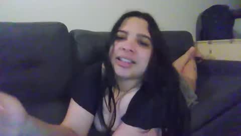 cutehurricane online show from 04-23-26, 02:35