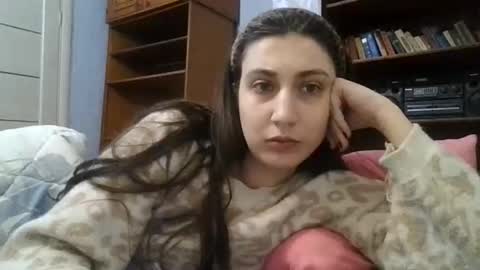 cutekattie online show from 12-16-25, 05:12