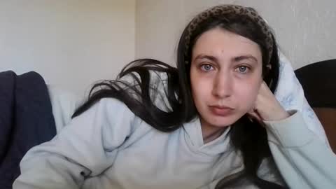 cutekattie online show from 04-27-26, 05:38