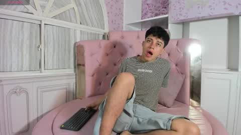 cutenaked_ online show from 12-22-25, 11:07