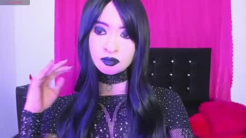 Snapshot of cutenaked_8 chatting on 07-18-26, 12:04 Natalie online show from 07-18-26, 12:04