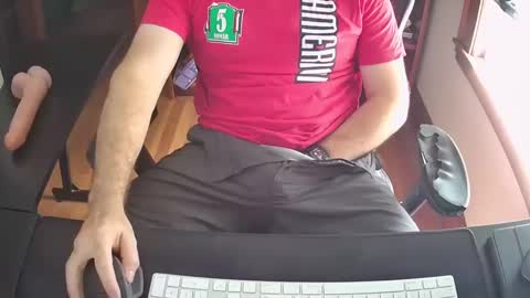 Snapshot of cutenerd15 chatting on 09-30-25, 04:23 cutenerd15 online show from 09-30-25, 04:23