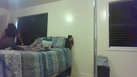 Snapshot of cuteshotkiki chatting on 10-30-25, 05:13 mary mack online show from 10-30-25, 05:13