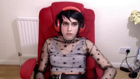 Snapshot of cutest_princess chatting on 12-04-25, 11:57 cutest_princess online show from 12-04-25, 11:57