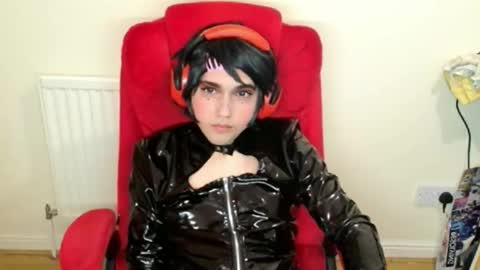 Snapshot of cutest_princess chatting on 02-17-26, 11:00 cutest_princess online show from 02-17-26, 11:00