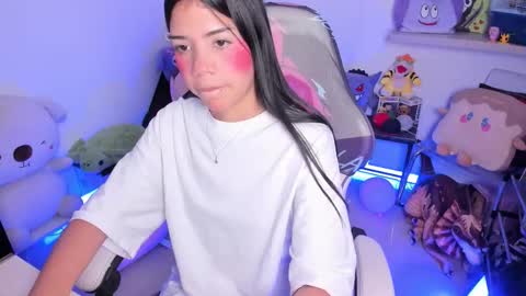 Snapshot of cutestephuwu chatting on 10-17-25, 12:47  - independent model online show from 10-17-25, 12:47