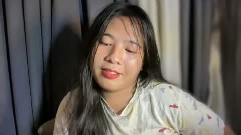 cute online show from 06-11-26, 12:32